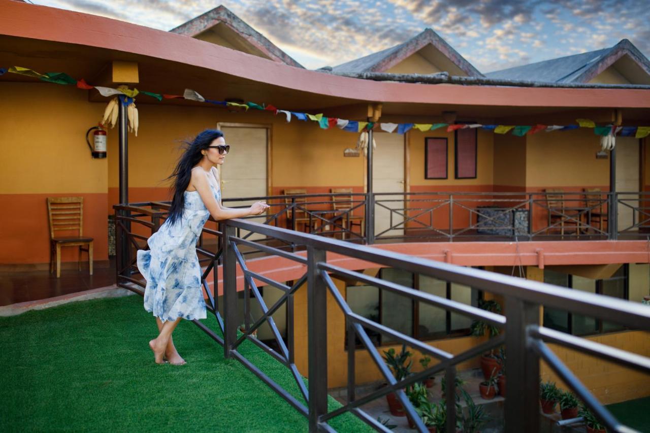 Club Himalaya, By Ace Hotels Nagarkot Esterno foto