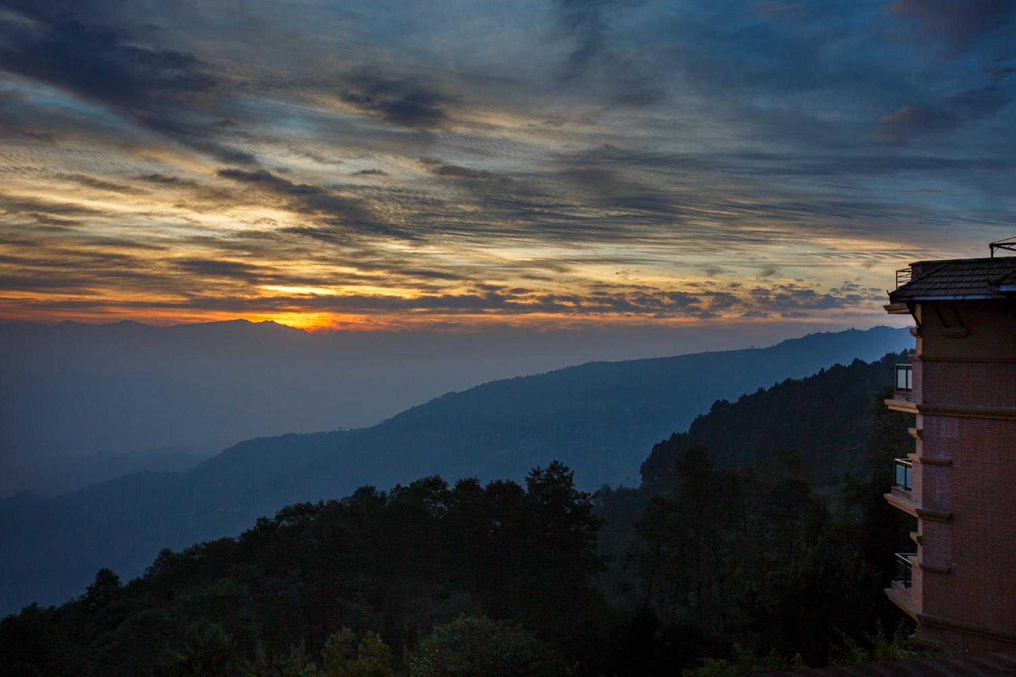 Club Himalaya, By Ace Hotels Nagarkot Esterno foto